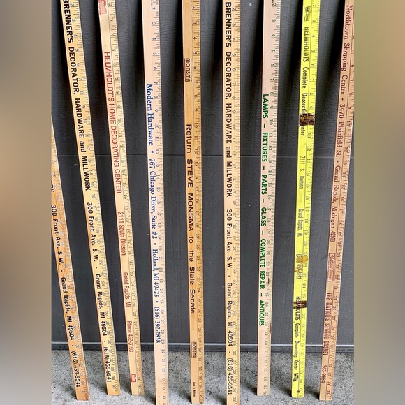 (Lot of 9) Vtg Grand Rapids Michigan Advertising Wooden Measuring Yardsticks - Picture 7 of 15